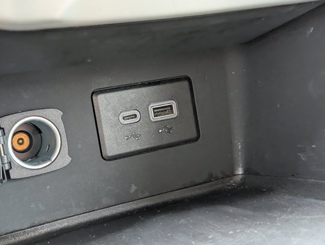 Used 2023 White GMC SLE image 26