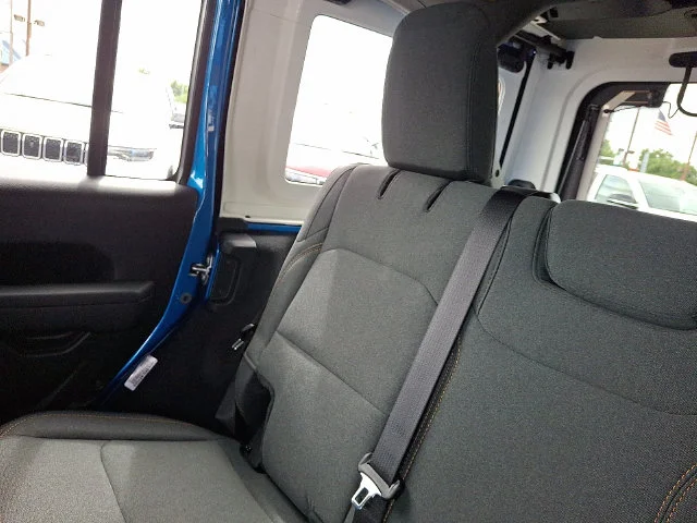 2025 Jeep Wrangler 4-Door Sport S - Photo 12