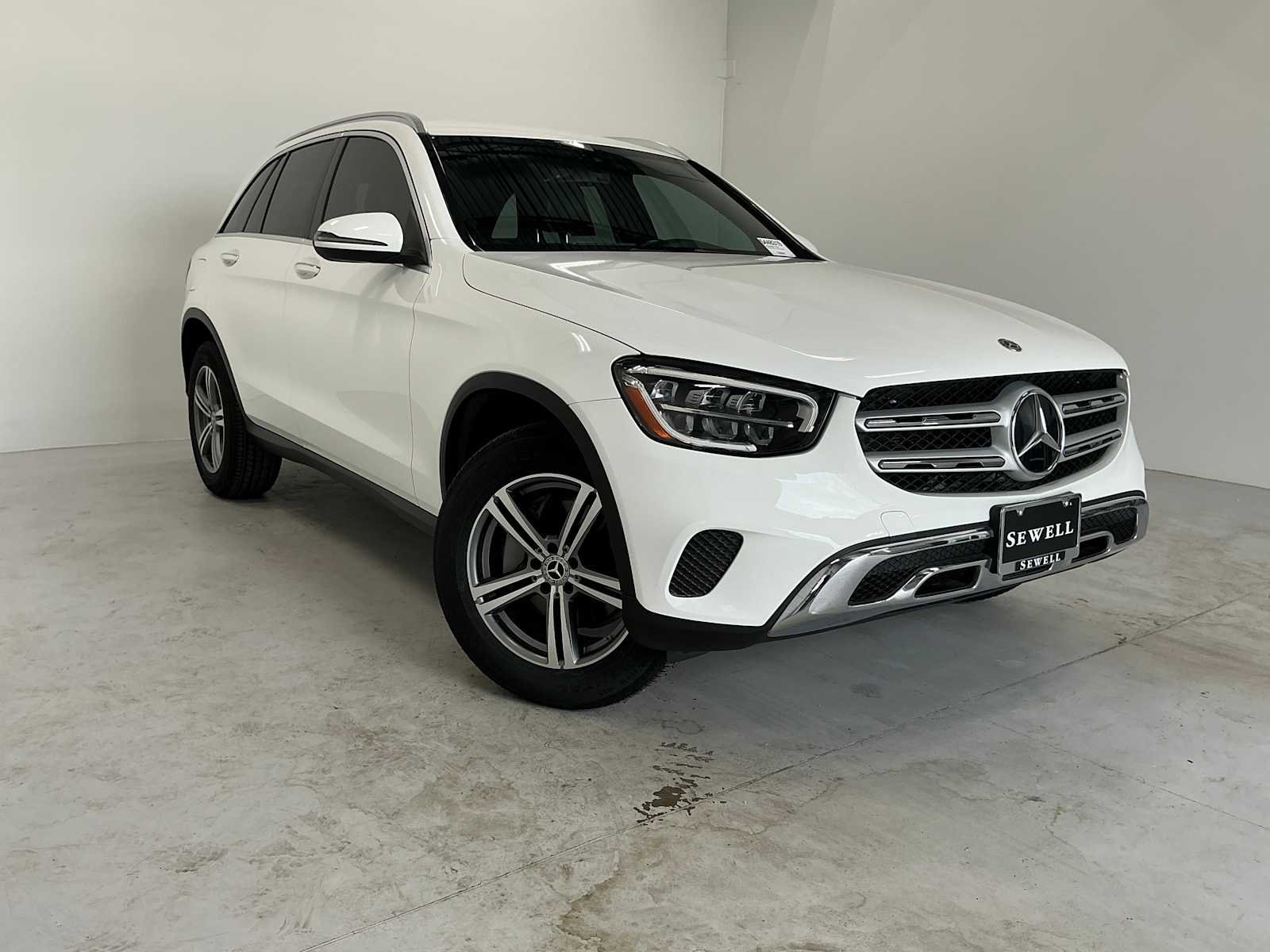Certified Used 2020 Polar White Mercedes-Benz GLC 300 image 3