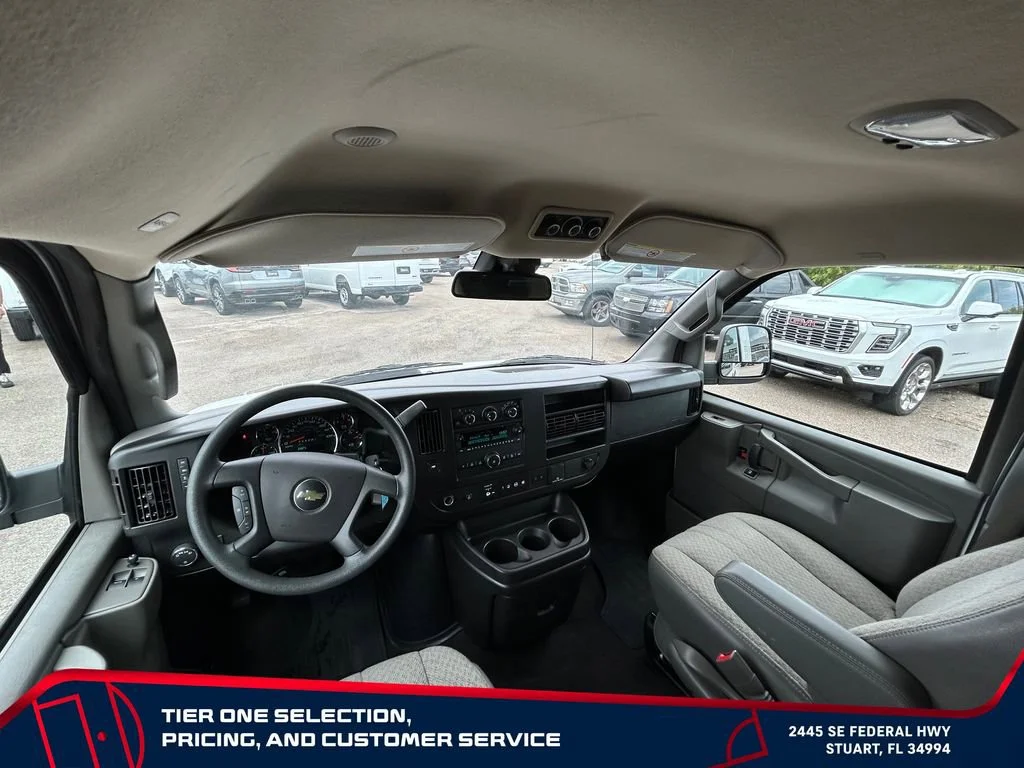 Used 2024 Summit White Chevrolet 1LT image 23
