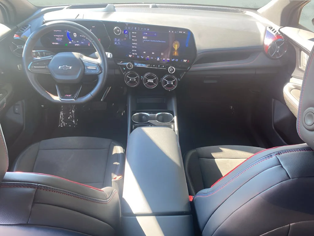 Used 2024 Summit White Chevrolet RS image 16
