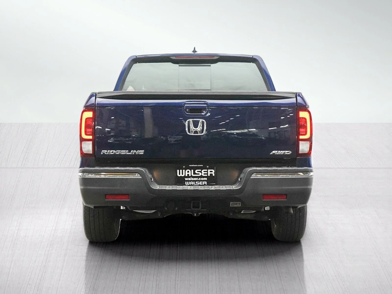 Used 2019  Honda 4D RTL 4WD image 4