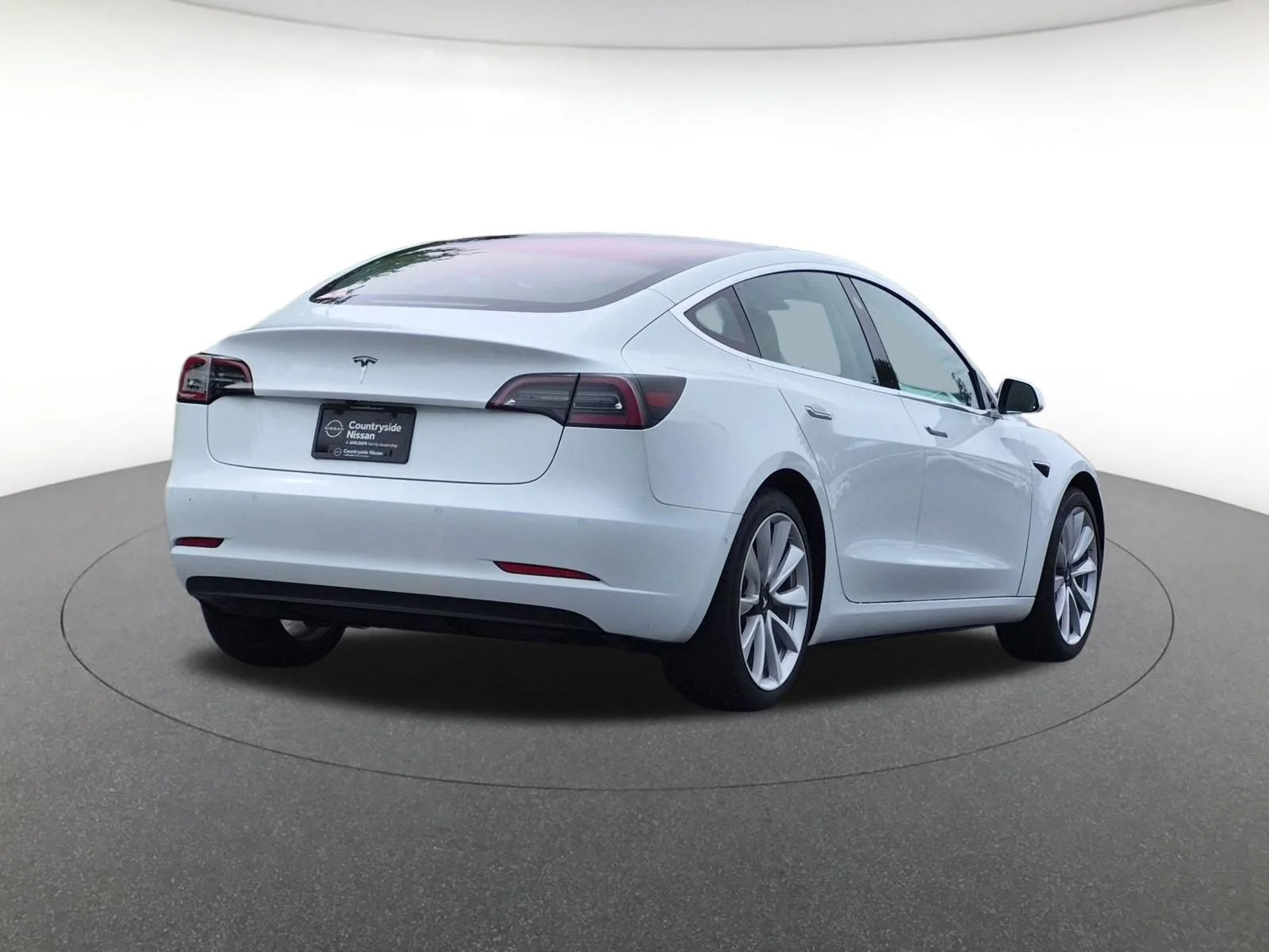 Used 2018 White Tesla Mid Range Battery image 5