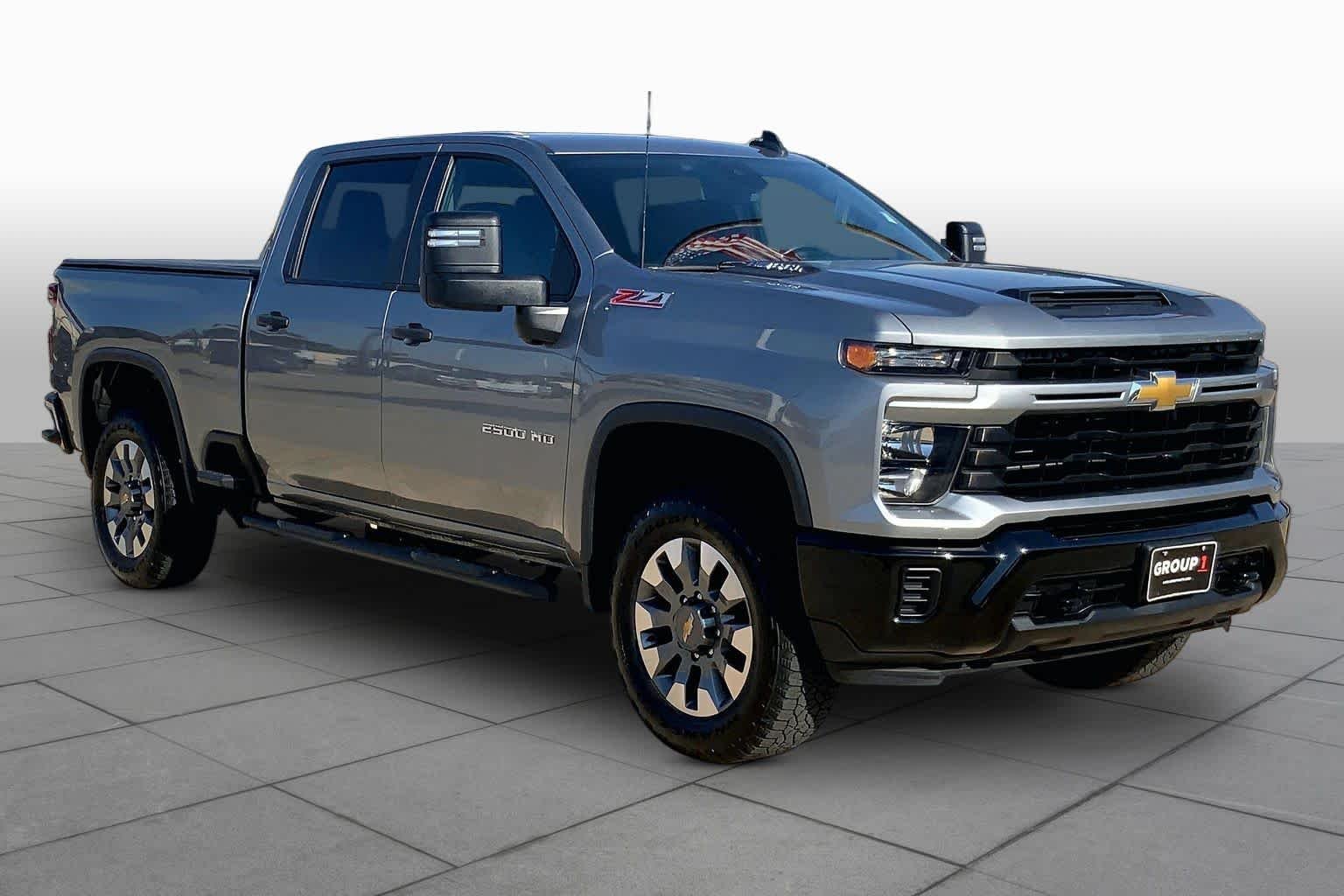 Used 2026 Sterling Gray Metallic Chevrolet Custom image 4