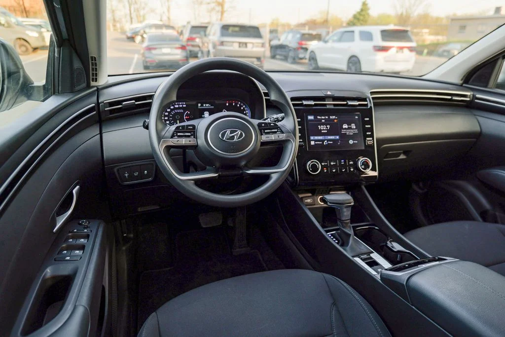 Used 2023 Shimmering Silver Hyundai SEL image 38