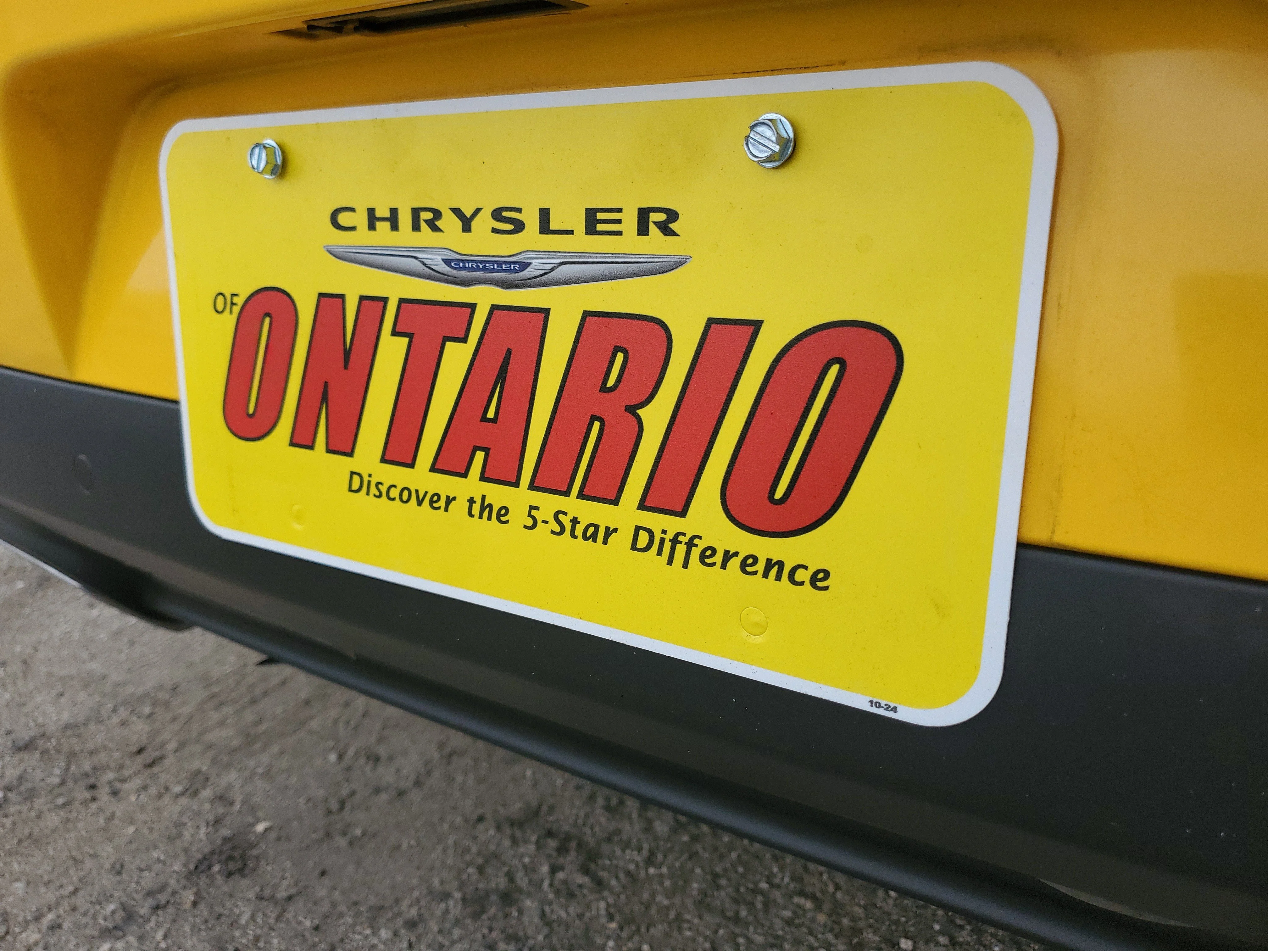 Used 2018 Yellow Dodge R/T image 27