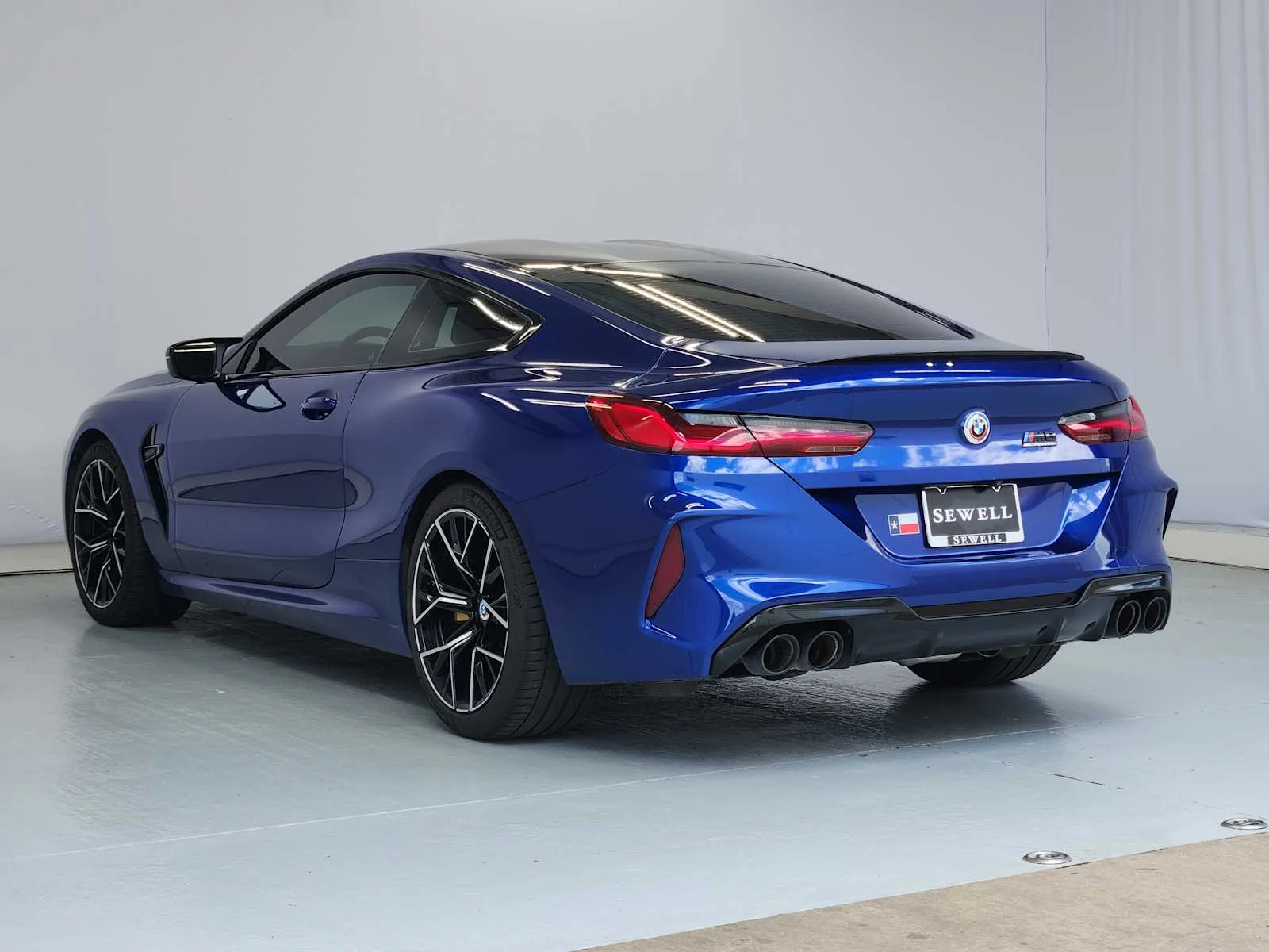 Used 2023 Marina Bay Blue Metallic BMW Competition image 3