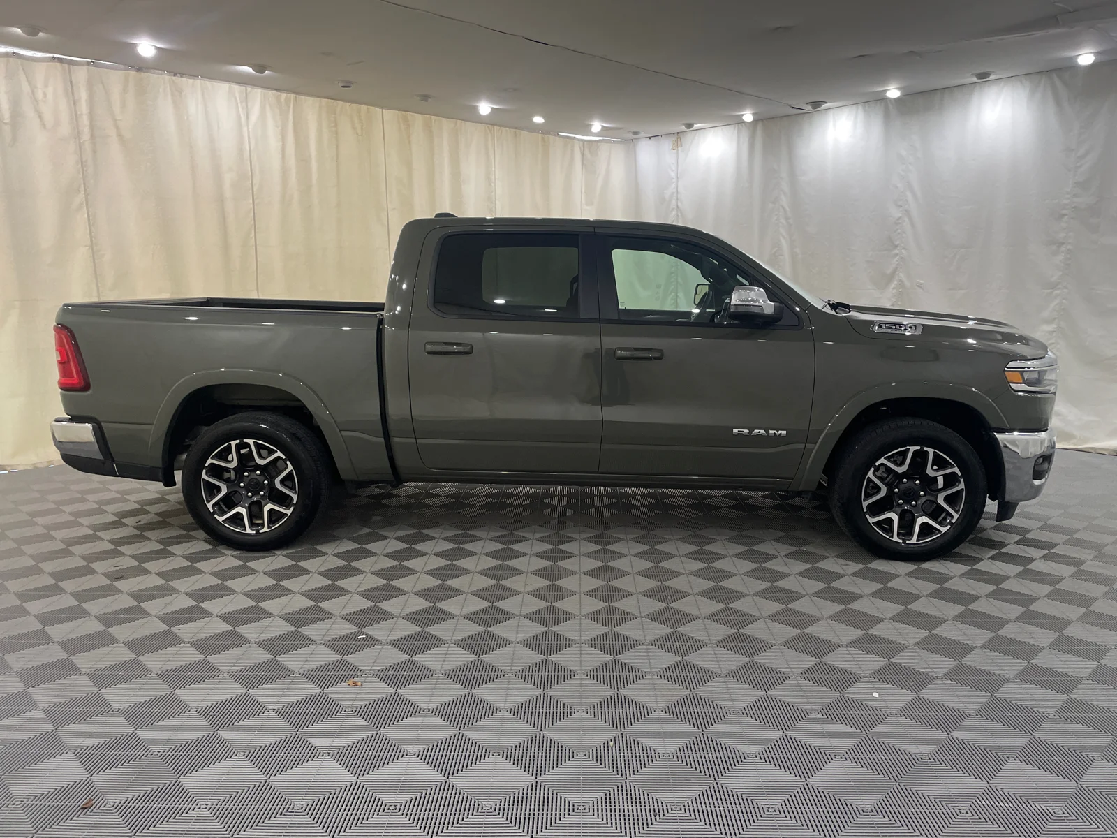 Used 2026 Canyon Lake Ram Laramie image 4