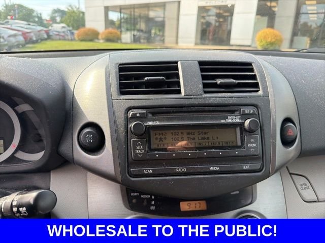 Used 2012 Silver Toyota Base image 19