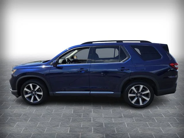 Used 2025 Blue Honda Touring image 4