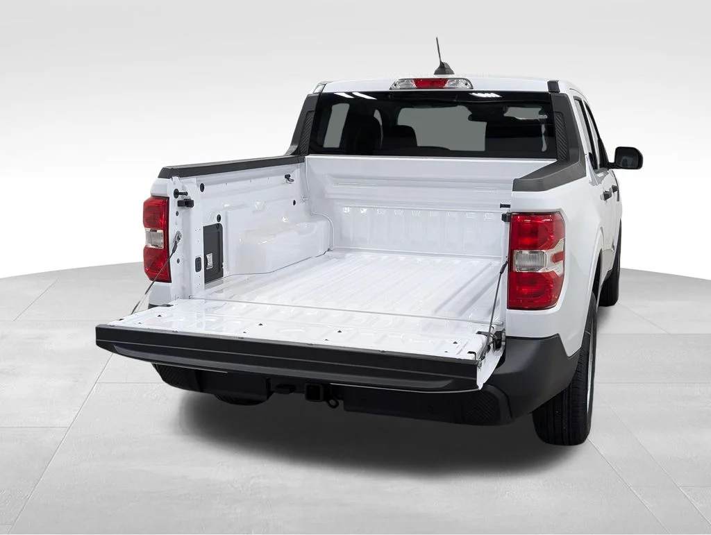New 2026 Oxford White Ford XL image 17
