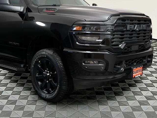 New 2026 Diamond Black Crystal Pearl-Coat Exterior Paint RAM Big Horn image 49