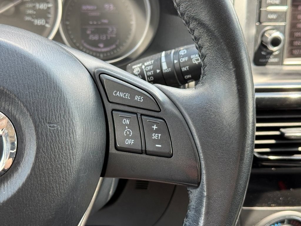 Used 2014 White Mazda Touring image 30