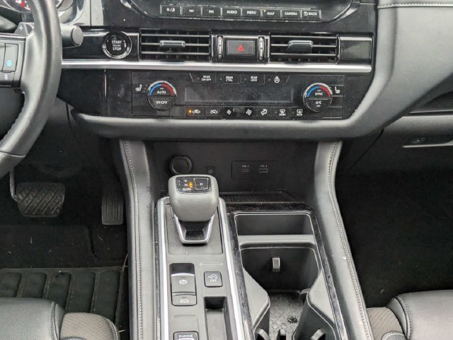 Used 2025 Black Nissan SL image 17