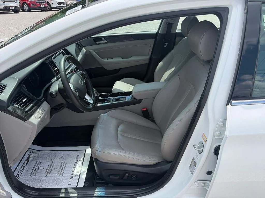 Used 2019 White Hyundai Limited image 10