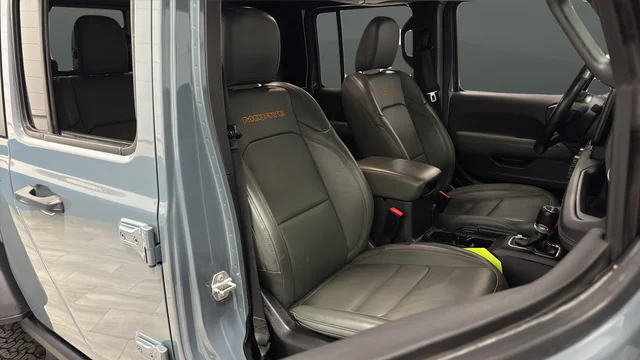 Used 2024 Anvil Clear Coat Jeep Mojave image 24