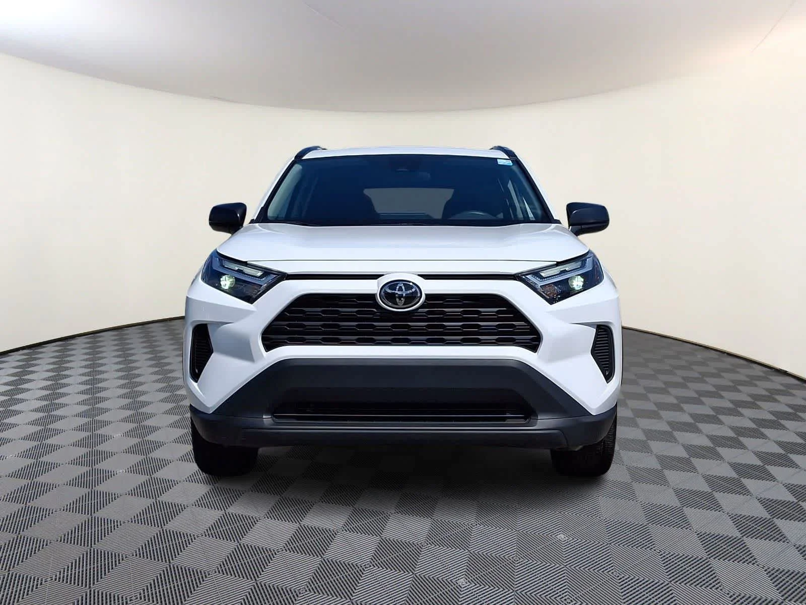 Certified Used 2025 Ice Cap Toyota Hybrid LE image 3