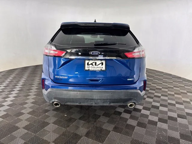 Used 2020 Blue Ford SE image 10