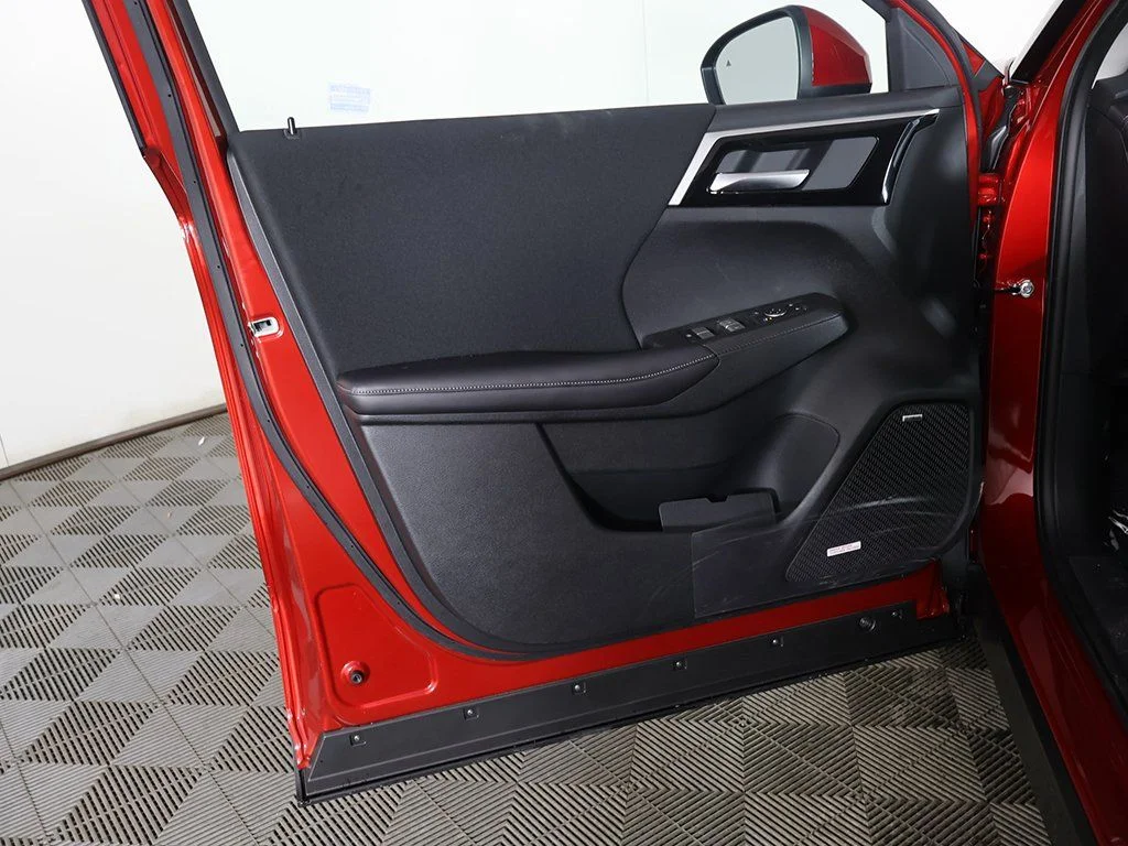 New 2026 Red Mitsubishi ES image 22