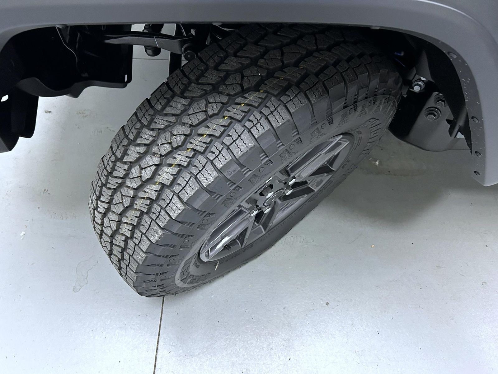 New 2026 Anvil Clear-Coat Exterior Paint Jeep Sport S image 23