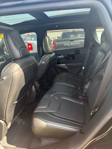 Used 2021 Black Jeep Latitude Lux image 10