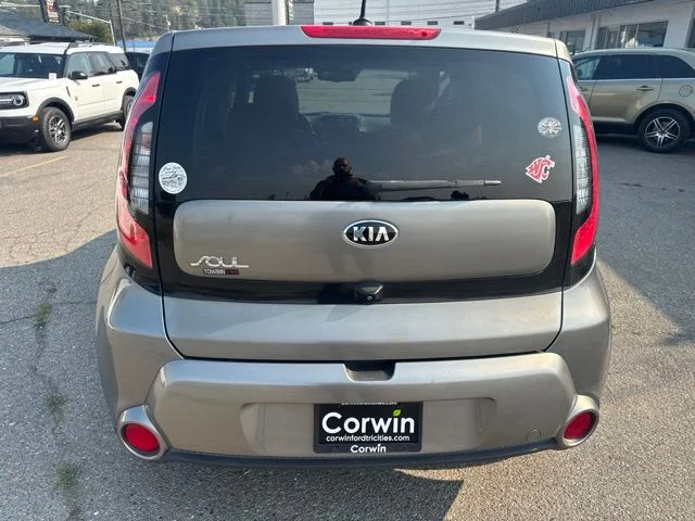 Used 2016 Titanium Gray Kia Exclaim image 9