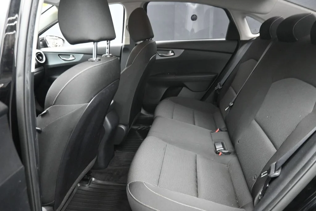 Used 2021 Black Kia FE image 11