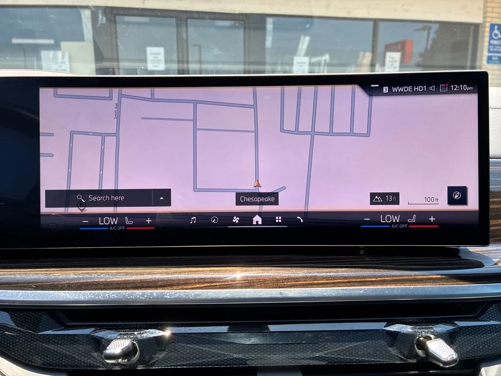 Used 2026 White BMW xDrive40i image 20
