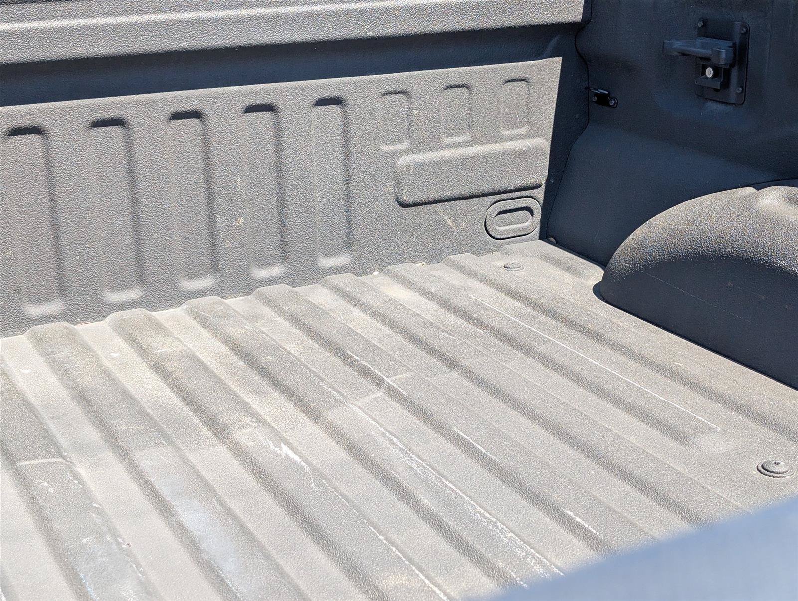 Used 2022 White Ford  image 10
