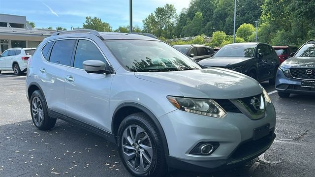 Used 2016 Silver Nissan SL image 3