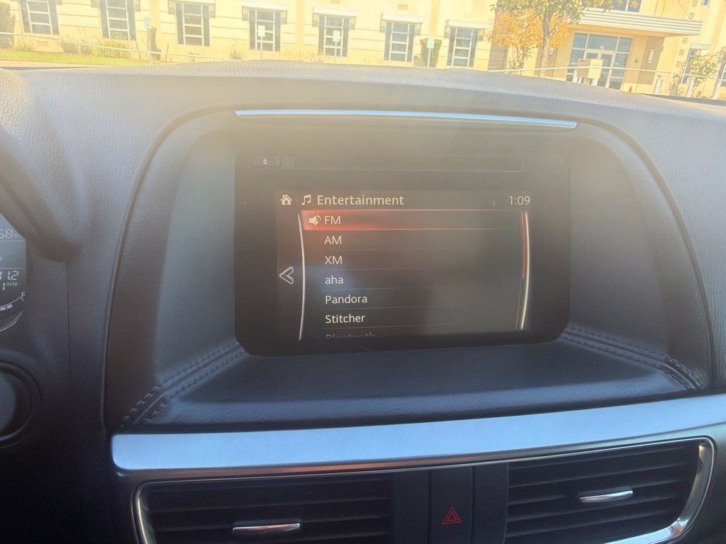 Used 2016 White Mazda Grand Touring image 17