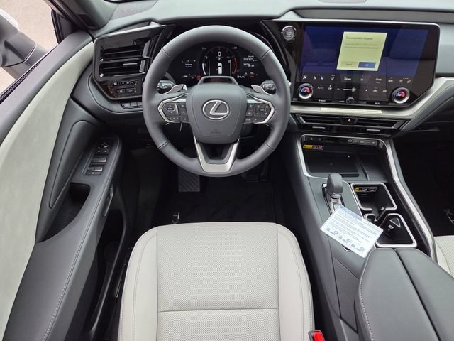 New 2026 Wind Chill Pearl Lexus PREMIUM AWD image 4