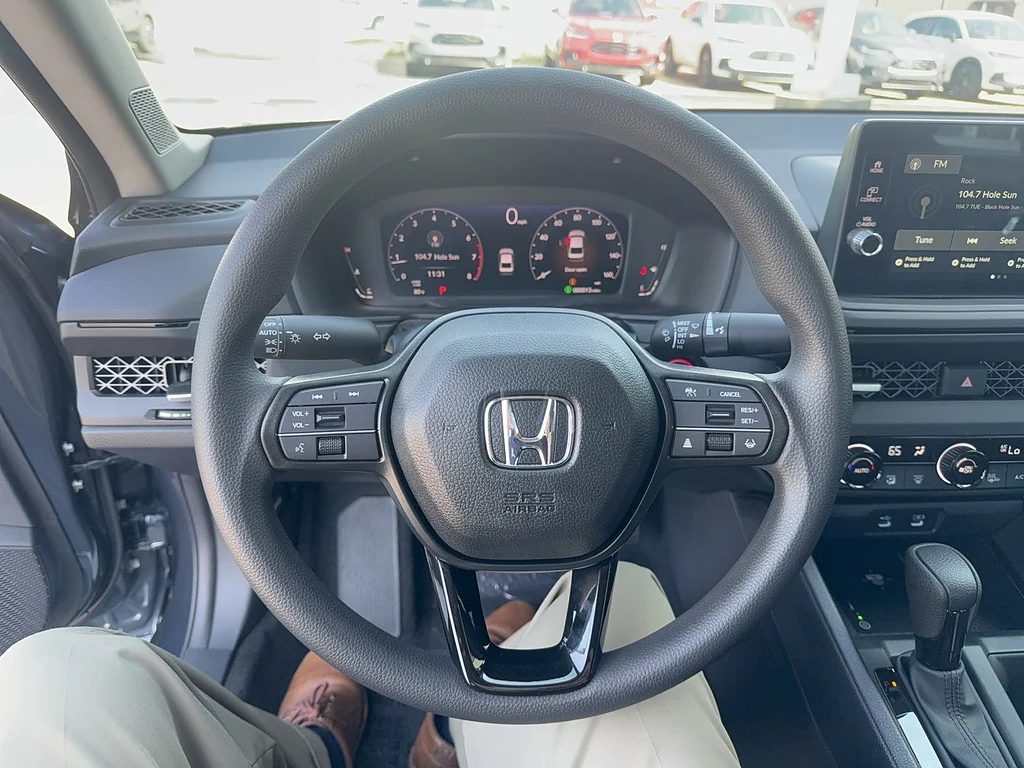 New 2026 Meteorite Gray Metallic Honda SE image 13