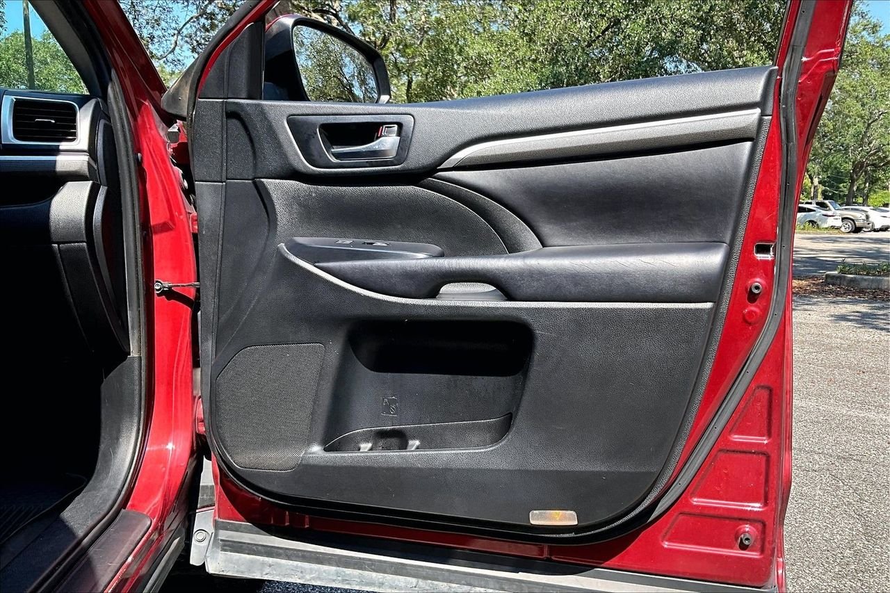 Used 2019 Red Toyota SE image 29