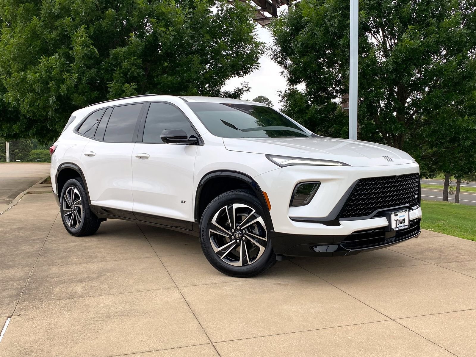 2025 Buick Enclave Sport Touring's photo