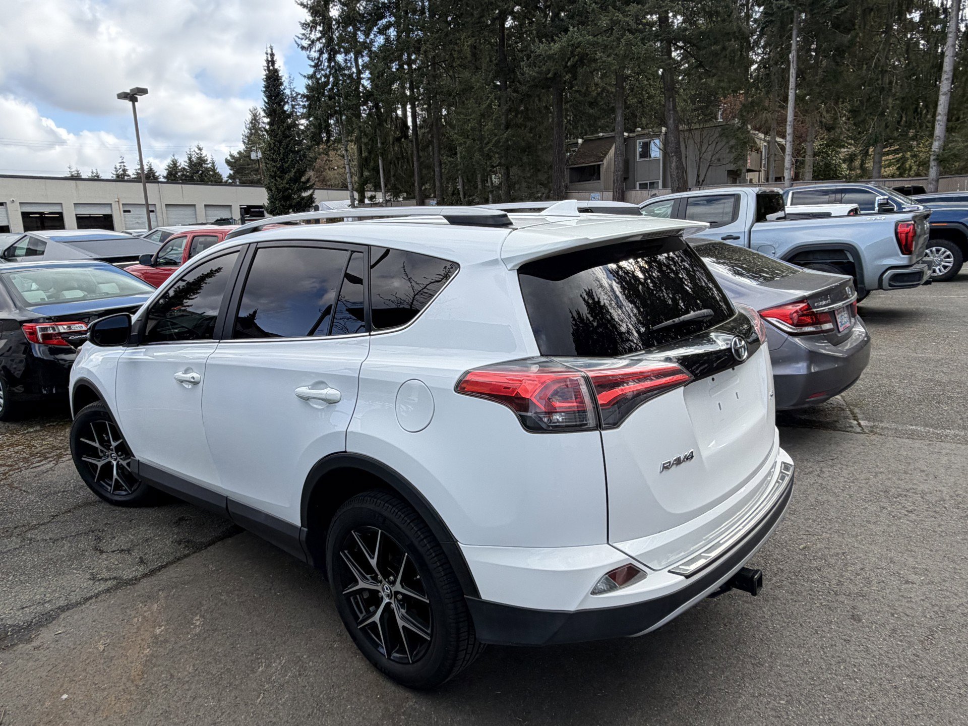 2017 Toyota RAV4 SE