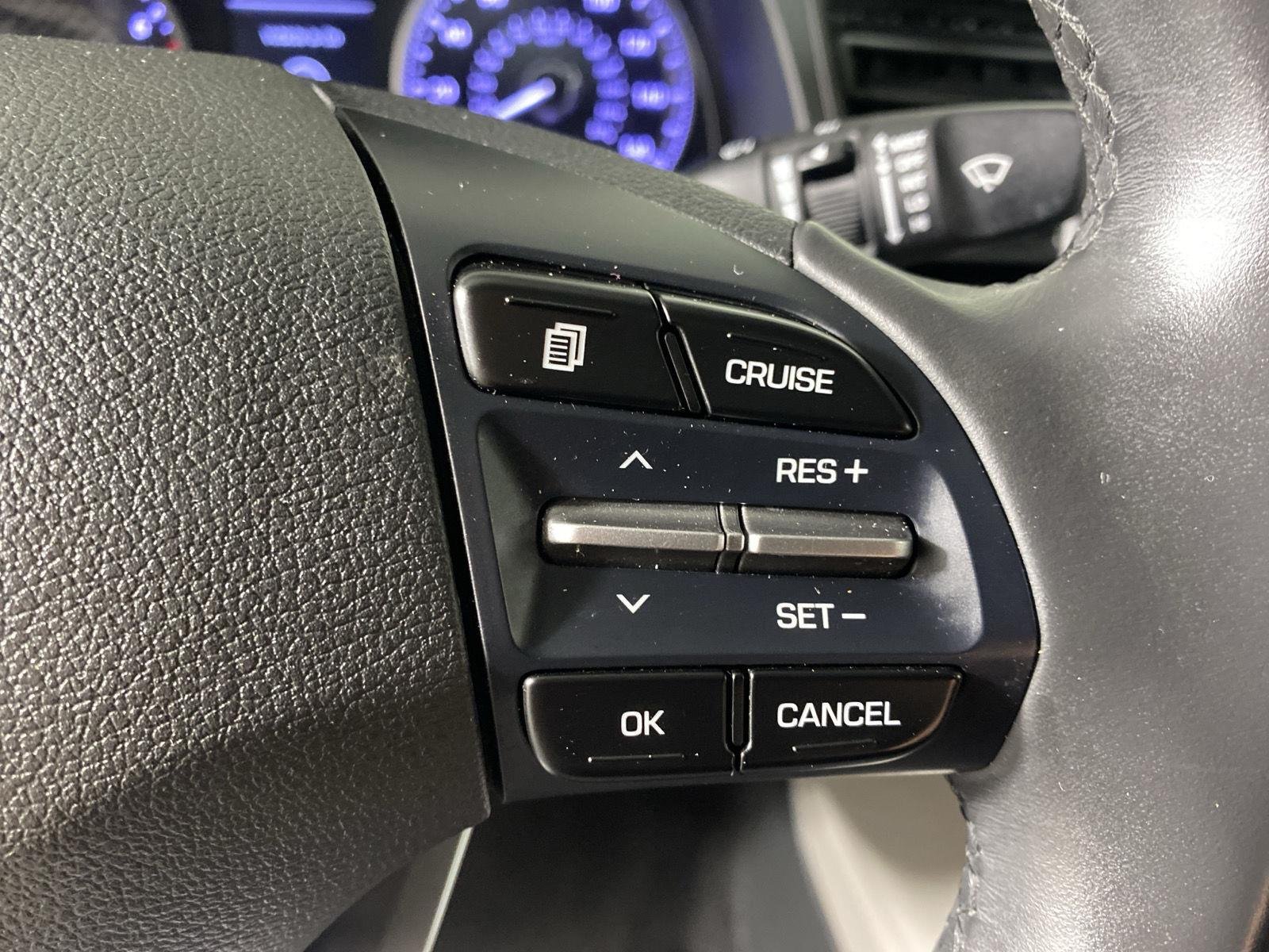 Used 2020 Calypso Red Hyundai Value Edition image 15