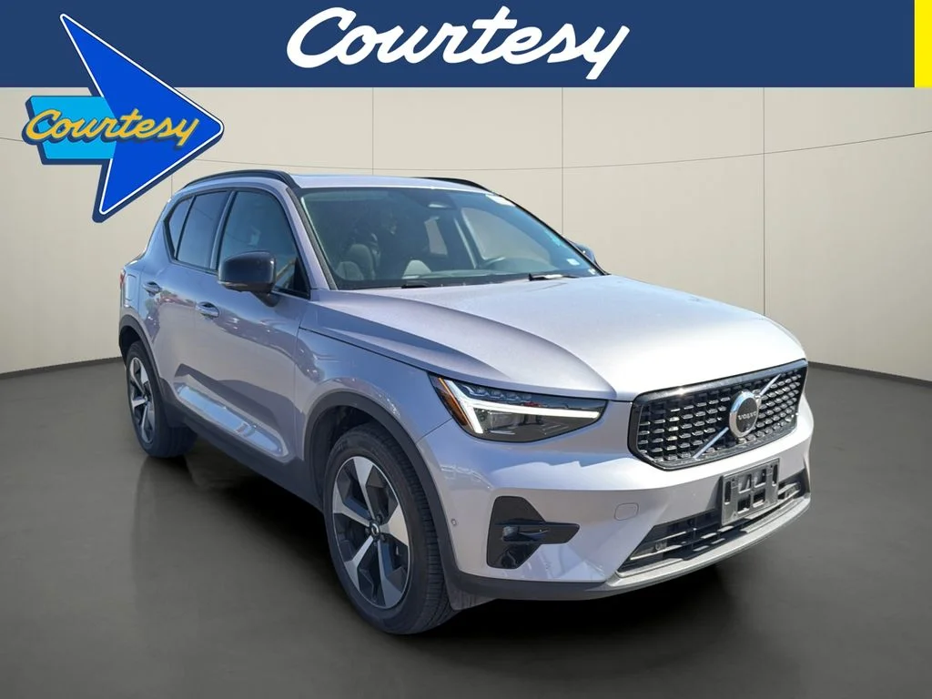 2026 Volvo XC40