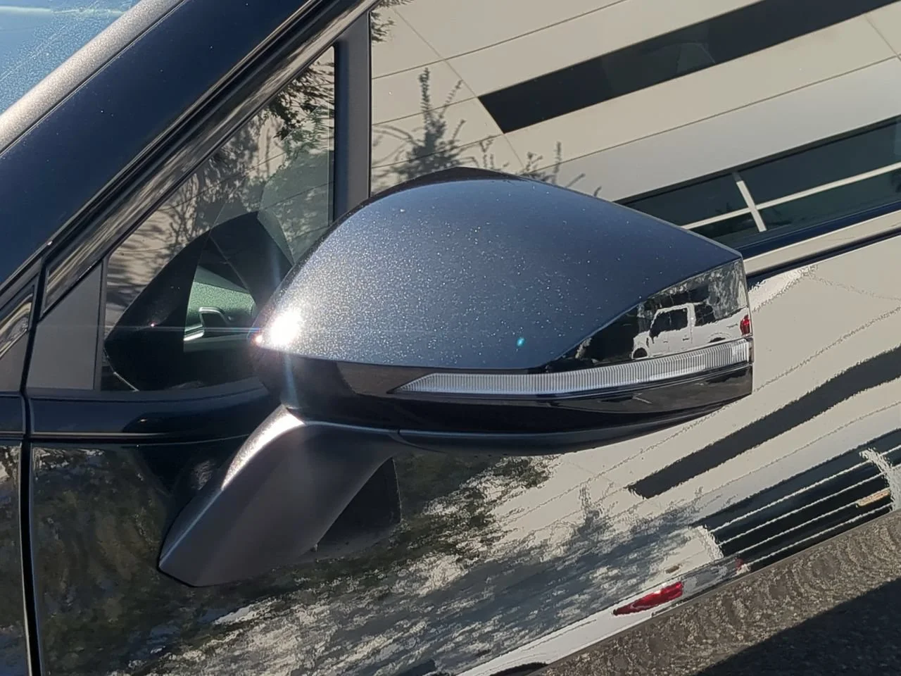 New 2027 Fusion Black Kia S image 12