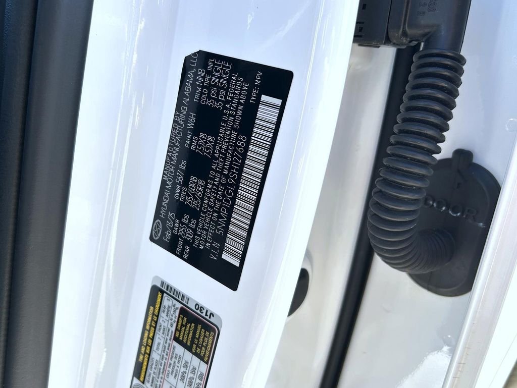 2025 Hyundai Santa Fe SE - Photo 28
