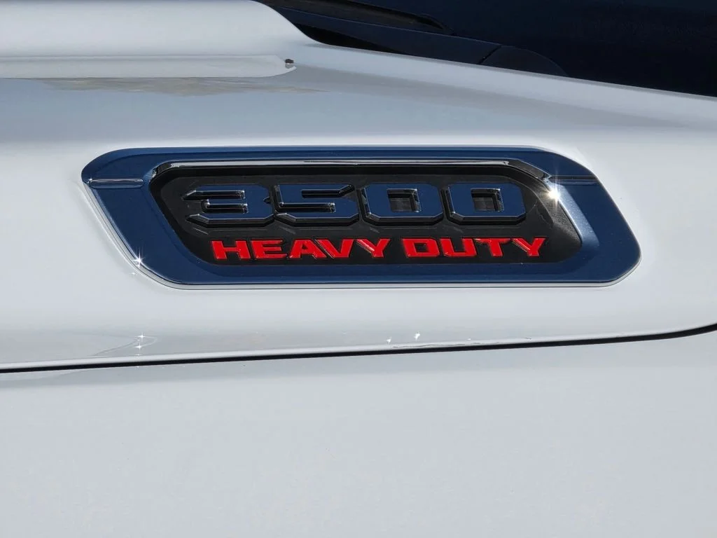 New 2026 Bright White Clear-Coat Exterior Paint RAM Tradesman image 10