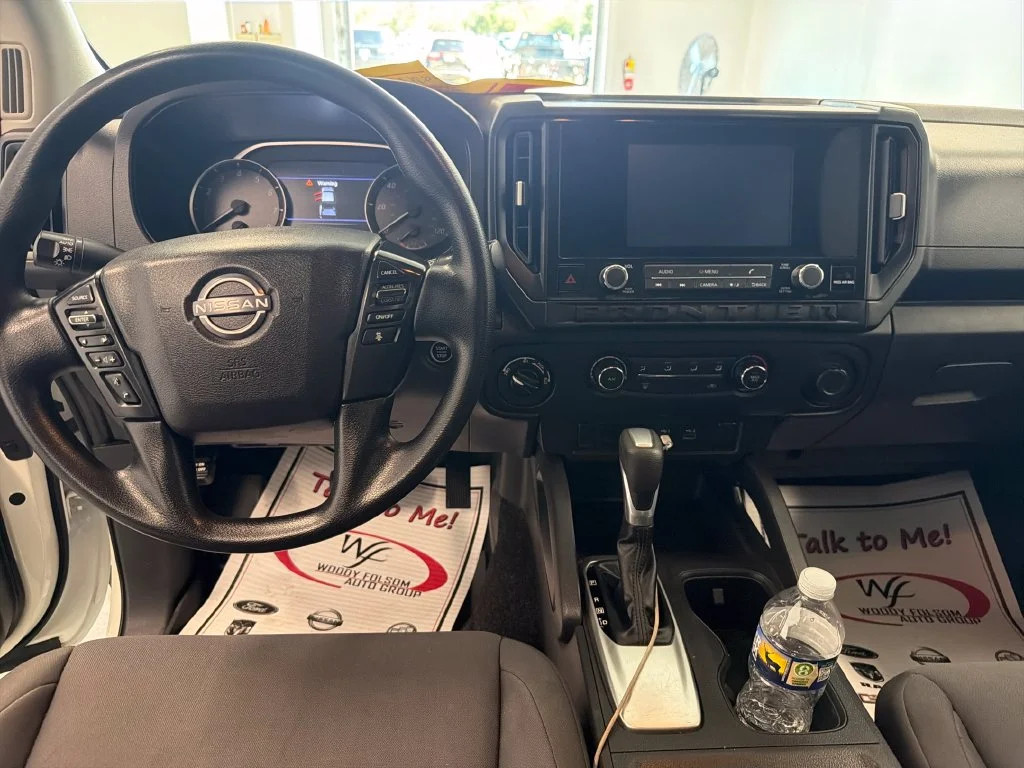 Used 2025 White Nissan S image 14