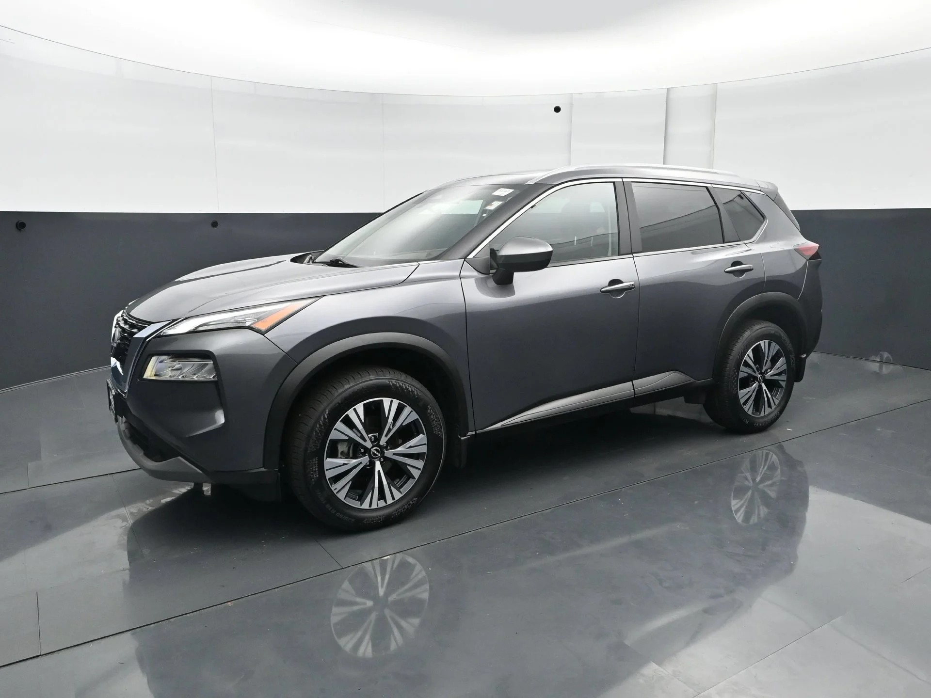 Used 2023 Nissan Rogue SV with VIN 5N1BT3BB5PC886370 for sale in Burnsville, Minnesota