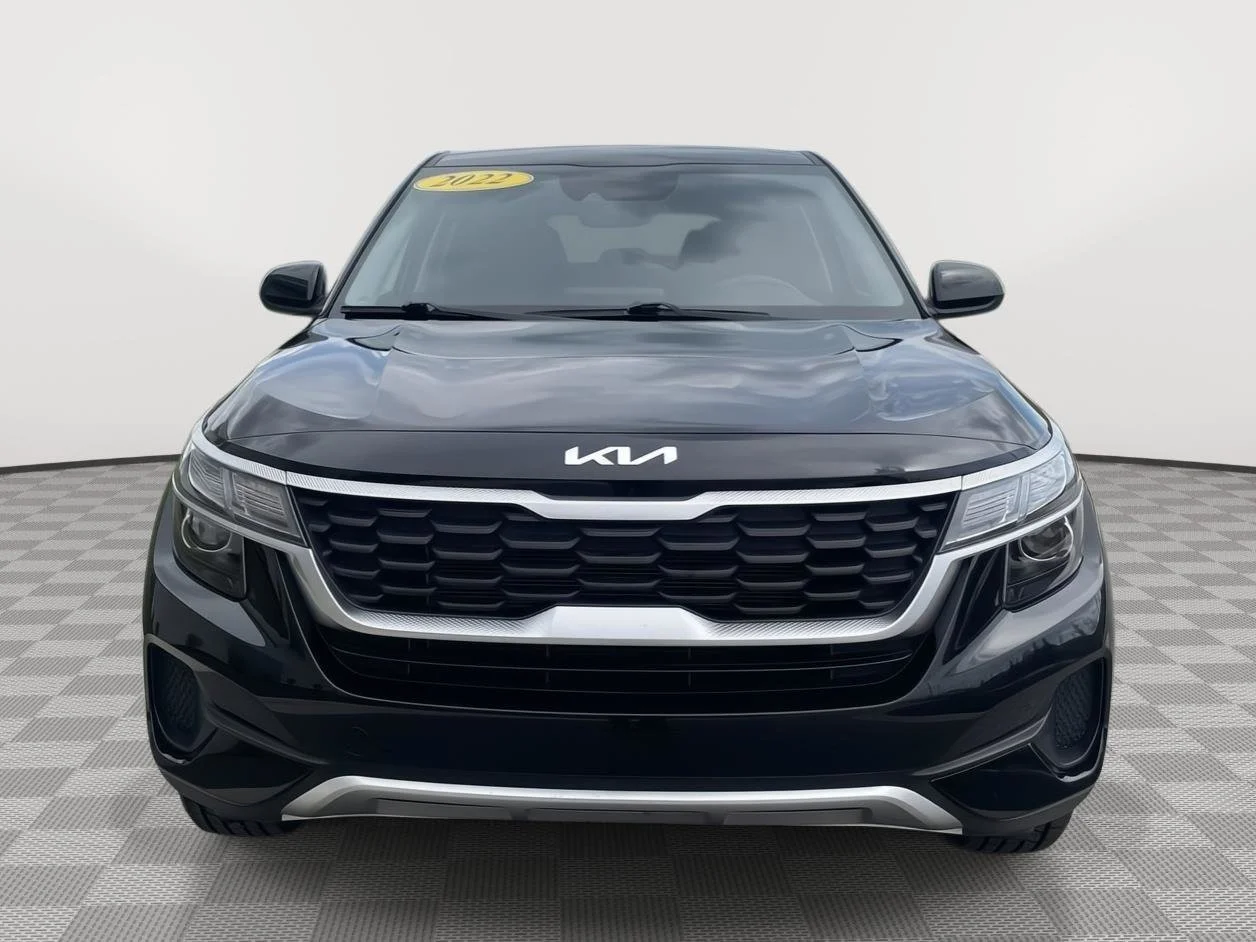 Used 2022 Cherry Black Kia LX image 15