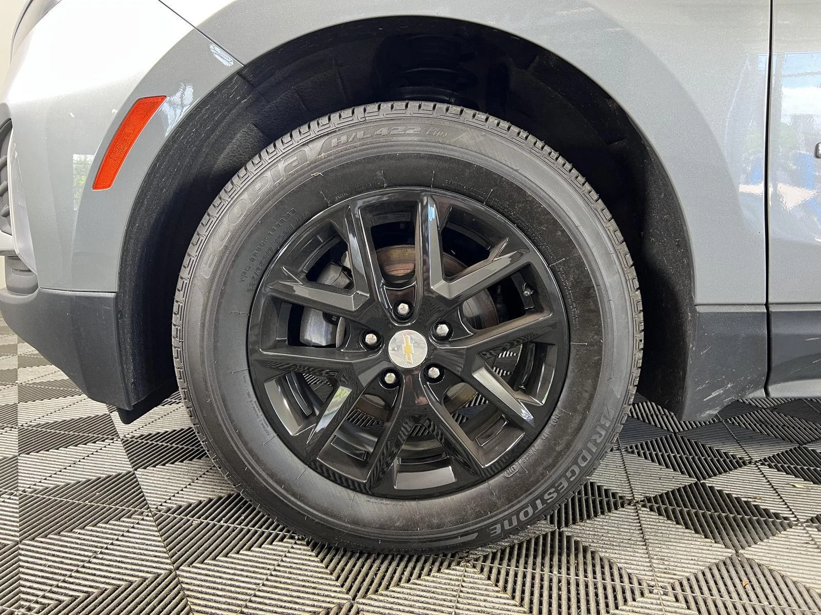 Used 2024 Sterling Gray Metallic Chevrolet LT image 31