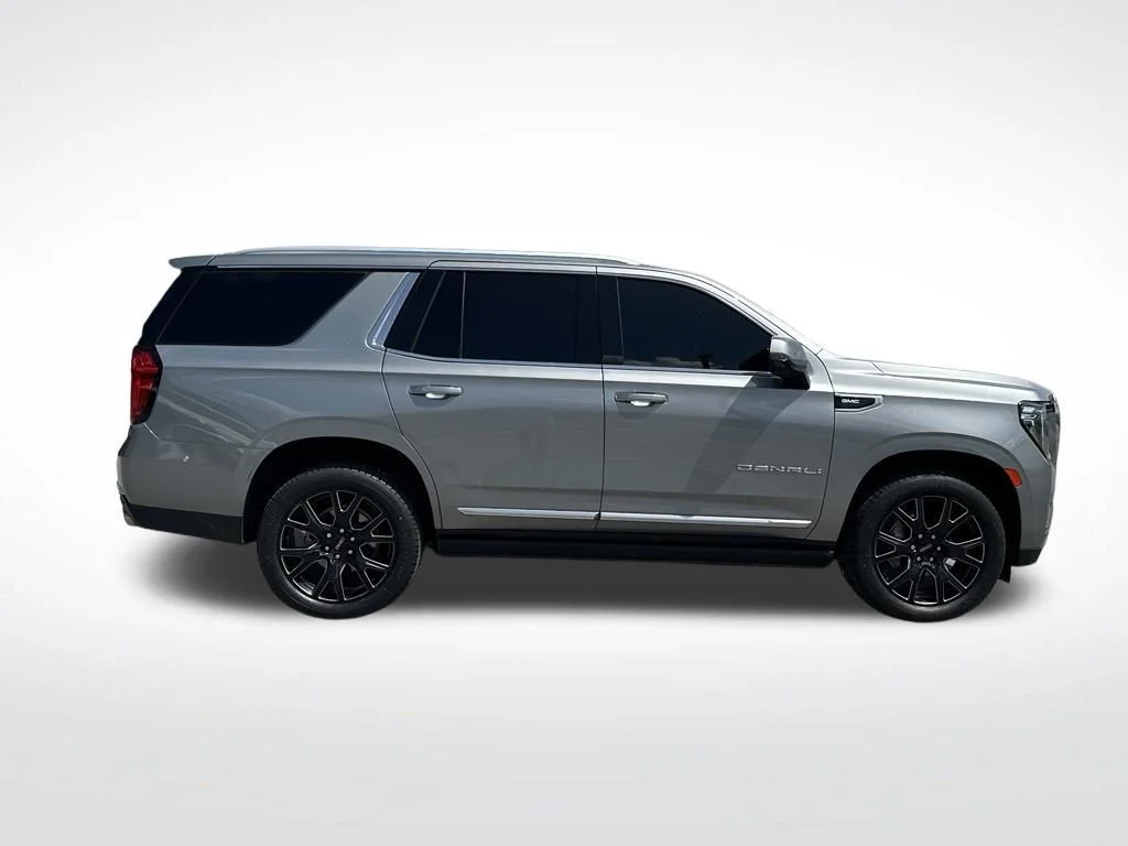 Used 2023 Silver GMC Denali image 8