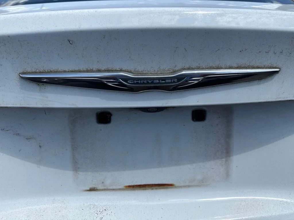 Used 2016 White Chrysler Limited image 18