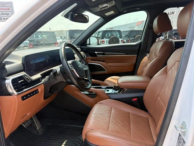 Used 2024 White Kia SX X-Line image 11