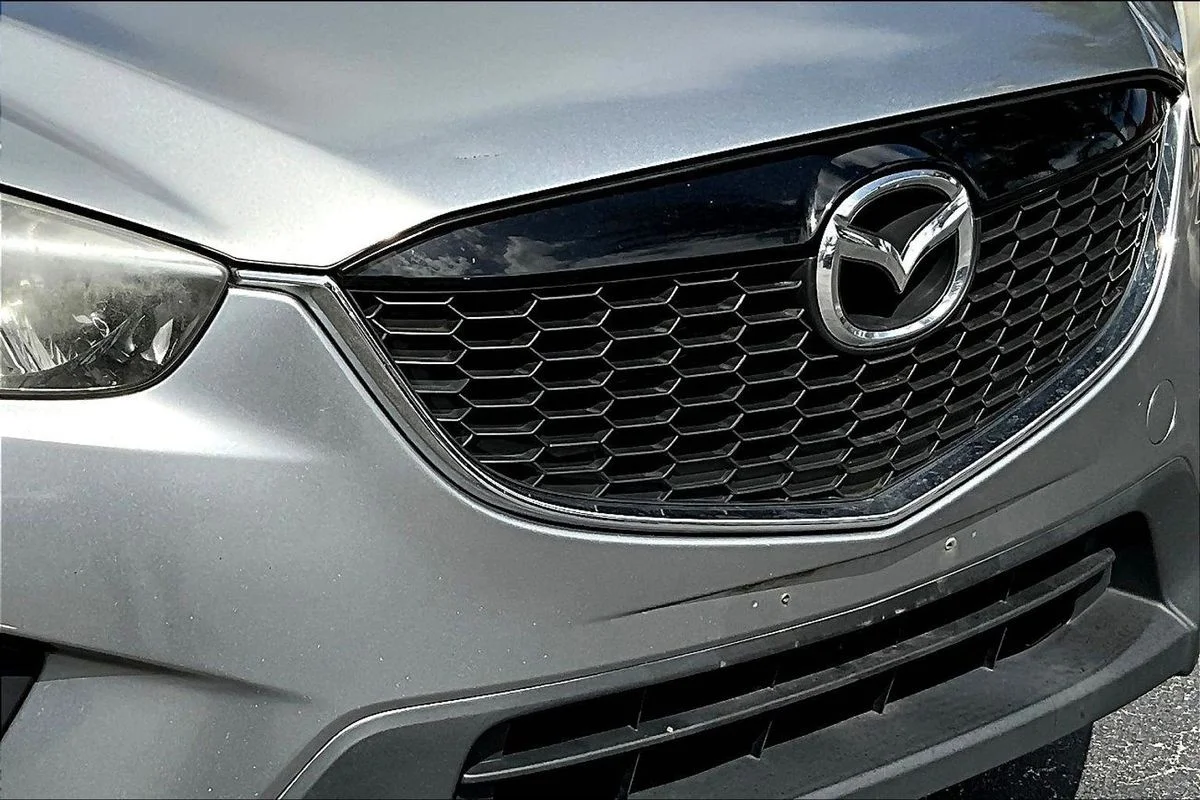 Used 2013  Mazda Touring image 33
