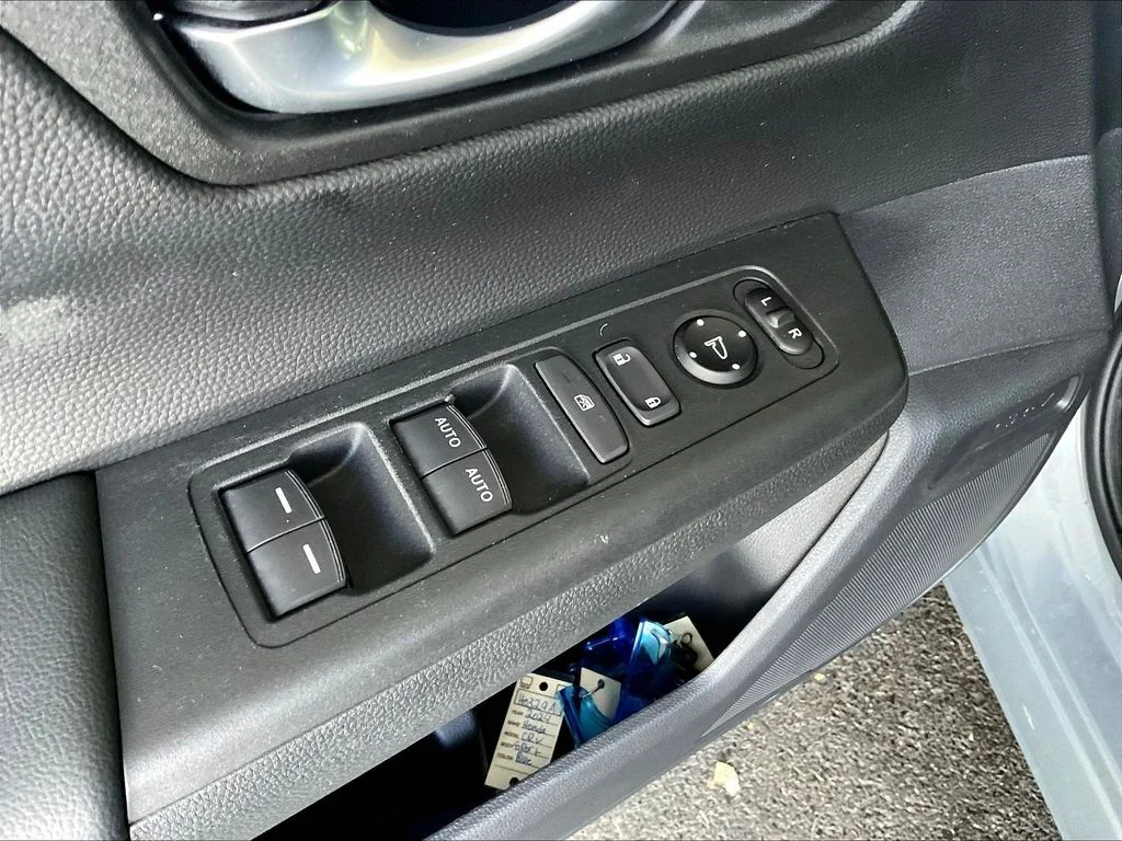 Used 2024 Lunar Silver Metallic Honda EX image 19